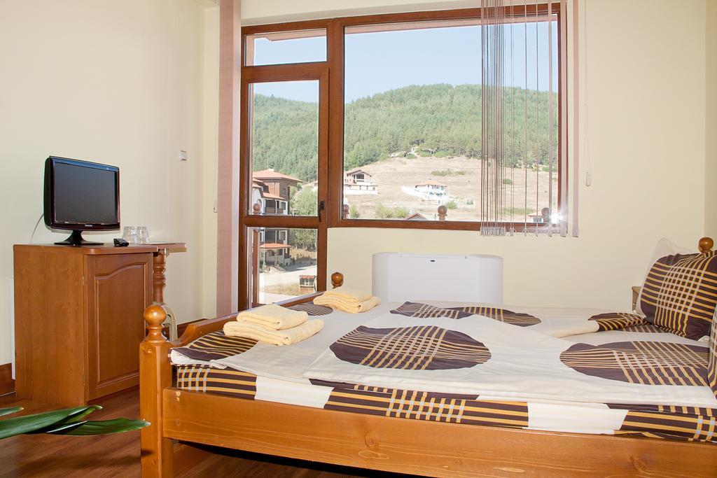 Guest House London Velingrado Habitación foto