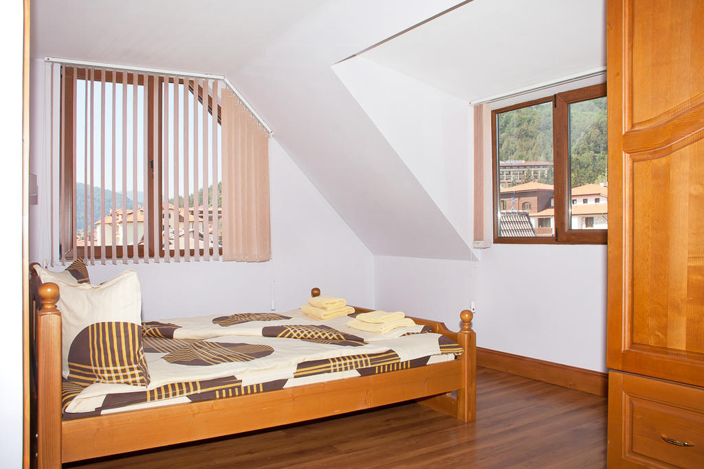Guest House London Velingrado Habitación foto